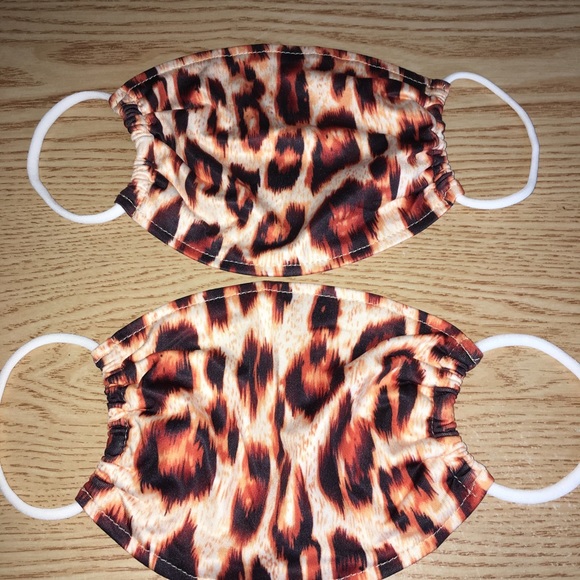 New 2 Lightweight Soft Stretchy Animal Print Masks - Picture 2 of 5